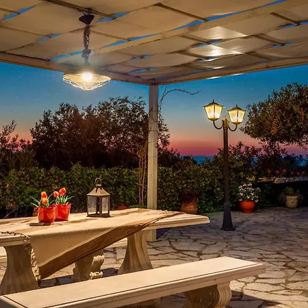Villa Irida Apartments Agios Spyridonas Peritheia Agios Spyridon  Exterior foto